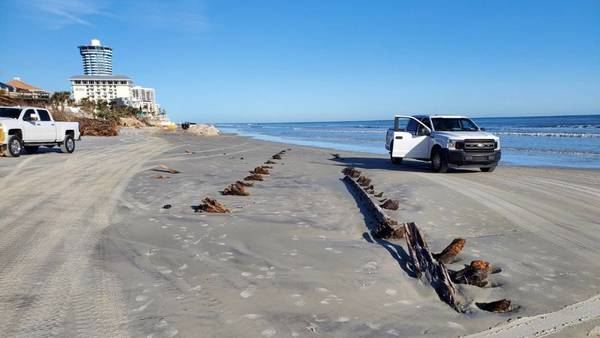 Mysterious structure on Florida beach may be cargo ship from 1800s