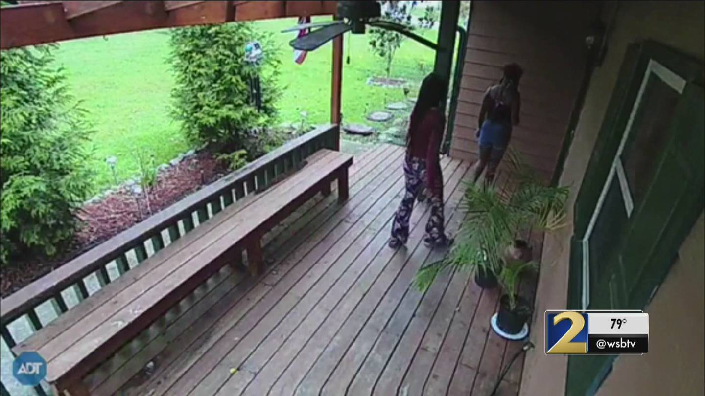 Shocking video shows young girls breaking into home WSBTV