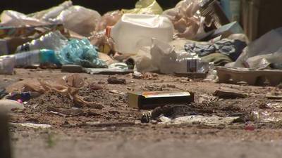 Neighbors say trash has been piling up at south Fulton apartment complex for months