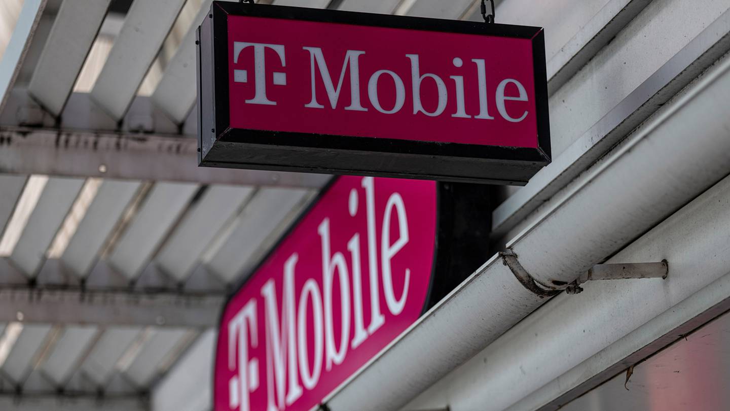 T-Mobile data breach: Company confirms cybersecurity incident, launches ...