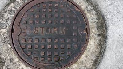 Hundreds of gallons of sewage spilled in Cobb County tributary and into 2 storm drains