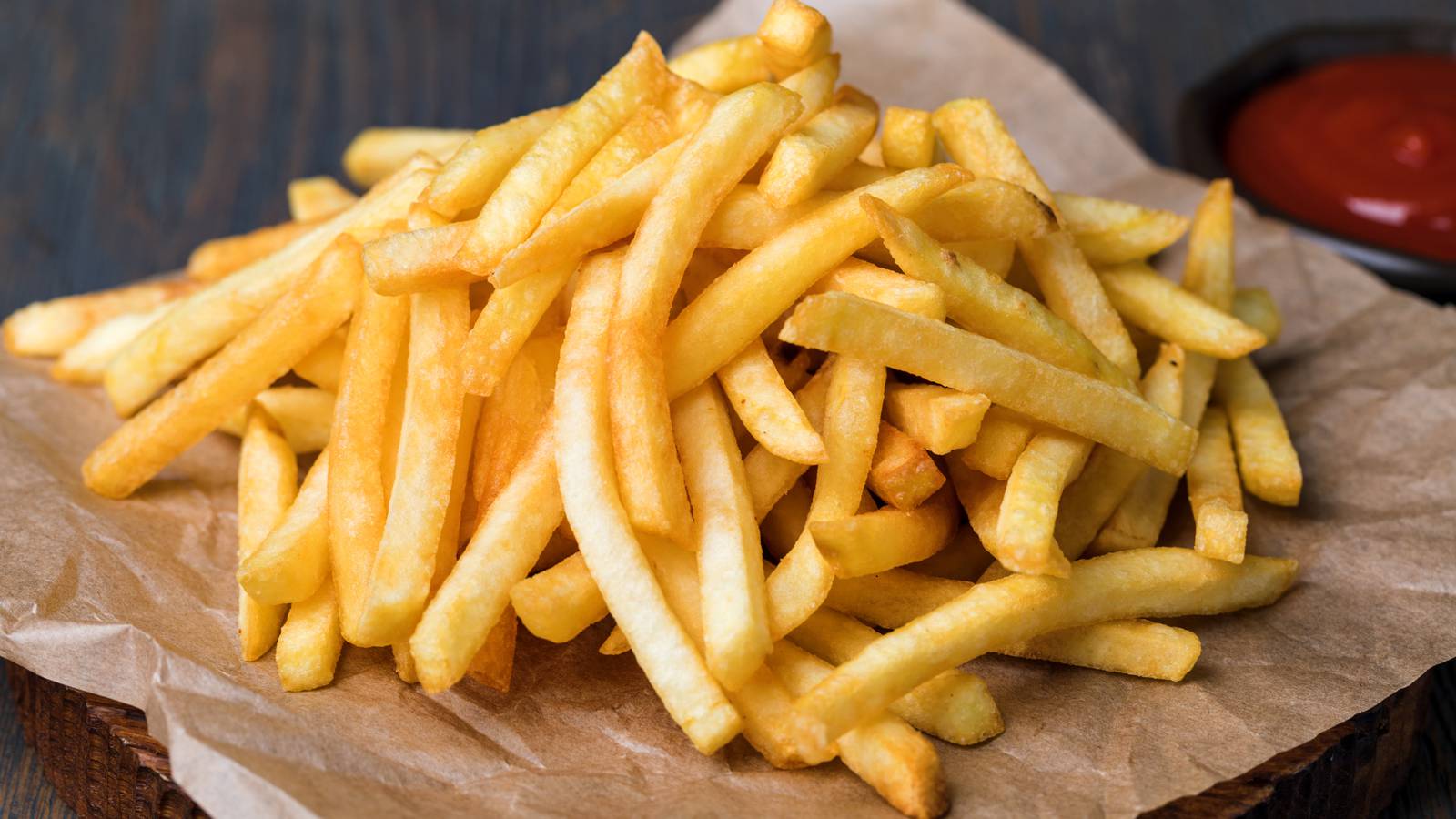 Fryday What restaurants are having French Fry Day deals? WSBTV