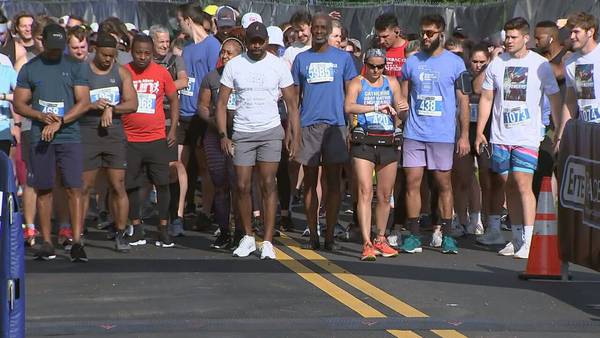 Hundreds show up to remember Jovita Moore, walking in support of the National Brain Tumor Society
