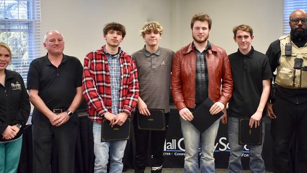 5 Hall County students honored as heroes for helping crossing guard hit by car