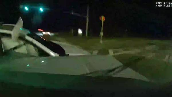 Video shows drunk driver crash into Peachtree City police car