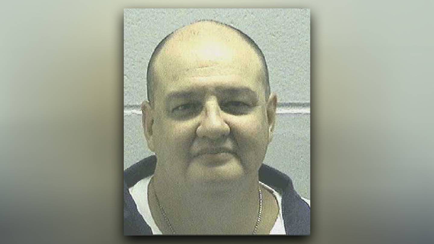 Condemned inmate says he should be executed by firing squad