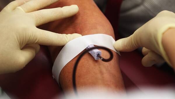 FDA proposes new blood donation police that would allow more gay, bisexual men to donate blood