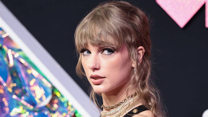 NEWARK, NEW JERSEY - SEPTEMBER 12:  Taylor Swift attends the 2023 MTV Video Music Awards at the Prudential Center on September 12, 2023 in Newark, New Jersey. (Photo by Dimitrios Kambouris/Getty Images)