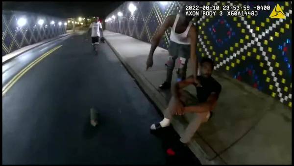 Atlanta citizens chase down thief and hold him until police arrive
