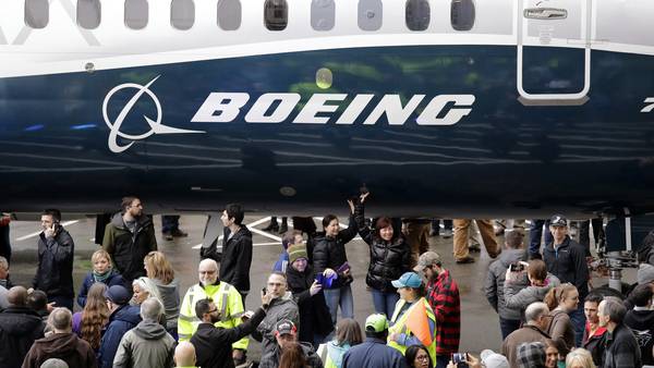 Boeing shareholders approve CEO compensation as company faces investigations, potential prosecution
