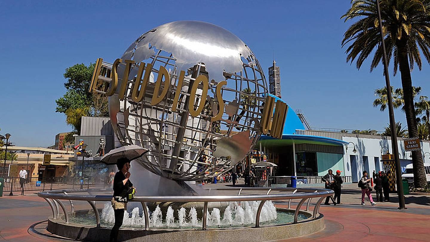 At least 15 people injured in tram accident at Universal Studios ...