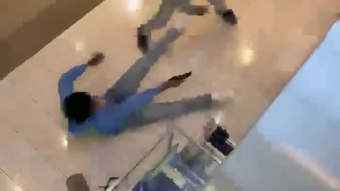 Man shot while leaving Lenox Square Mall, police say – WSB-TV