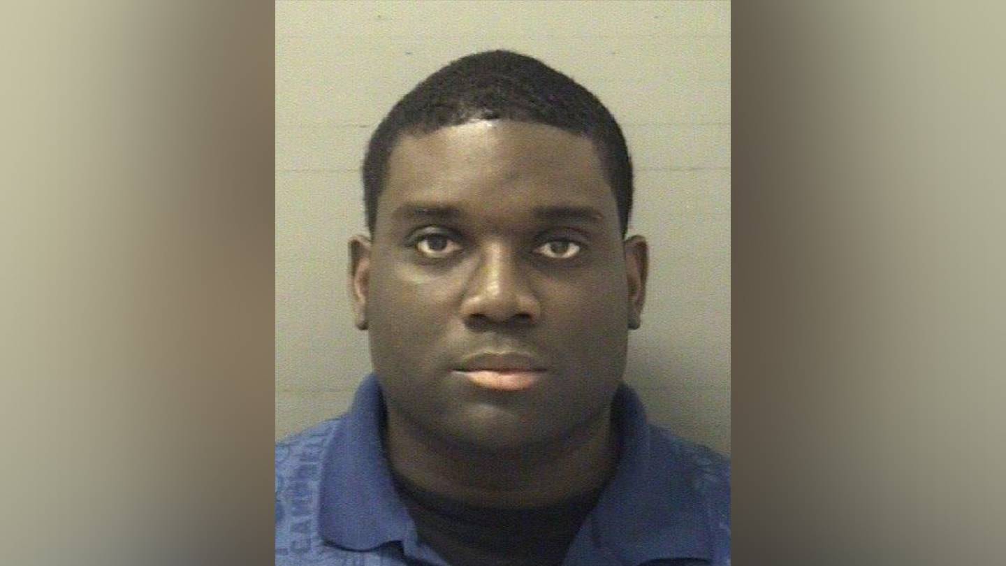 Cobb teacher arrested, accused of inappropriate behavior with student