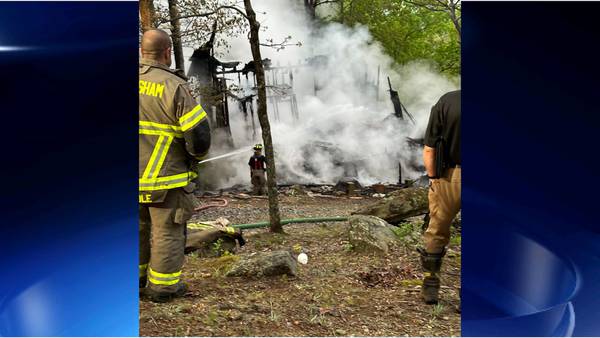 Man rescued by ladder from burning Habersham County house Sunday morning