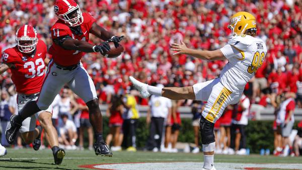 No. 1 Georgia could be falling after 39-22 win over Kent St
