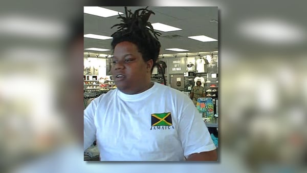 Atlanta police searching for shoplifting suspect who allegedly stole clothing form Hibbett Sports