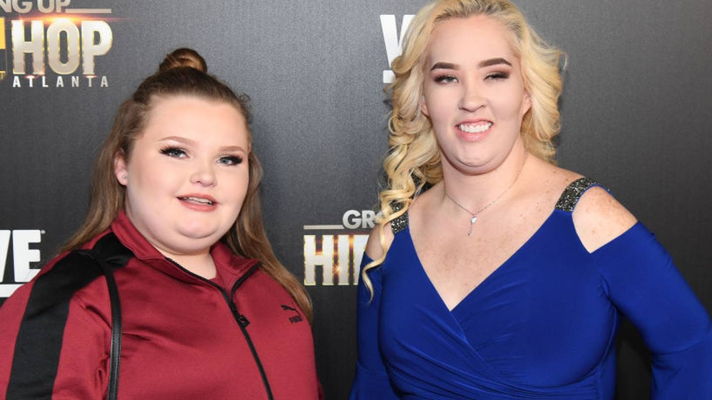‘There should be at least 6 figures!’ Honey Boo Boo questions Mama June about ‘missing’ money