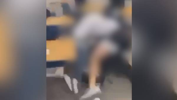 Video shows brawl between 9th graders inside Gwinnett High School that sent student to hospital