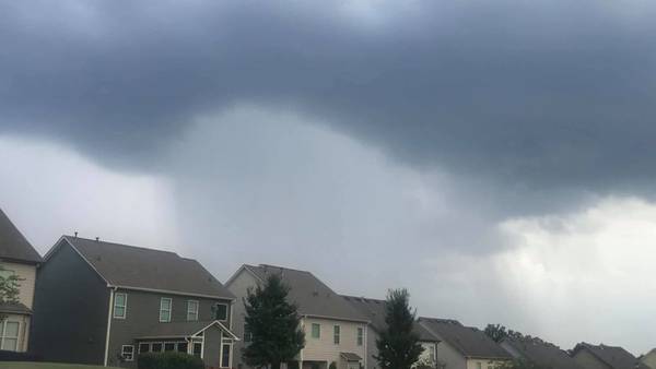 Line of storms with heavy rain, strong wind gusts moving out of north Georgia