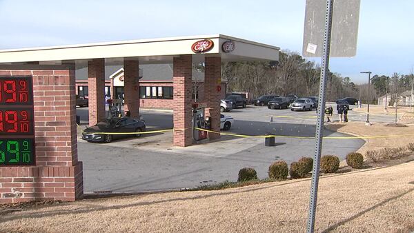 Suspect, officer injured after shooting at Speedway in Gwinnett County