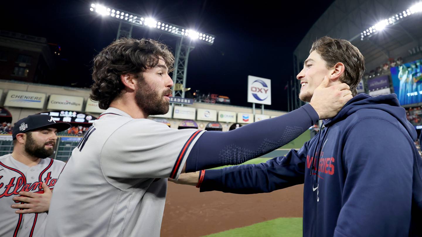 Dansby Swanson, Max Fried take home Gold Glove Awards - Battery Power
