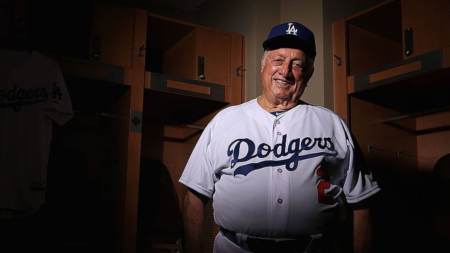 Dodgers mourn passing of Tommy Lasorda