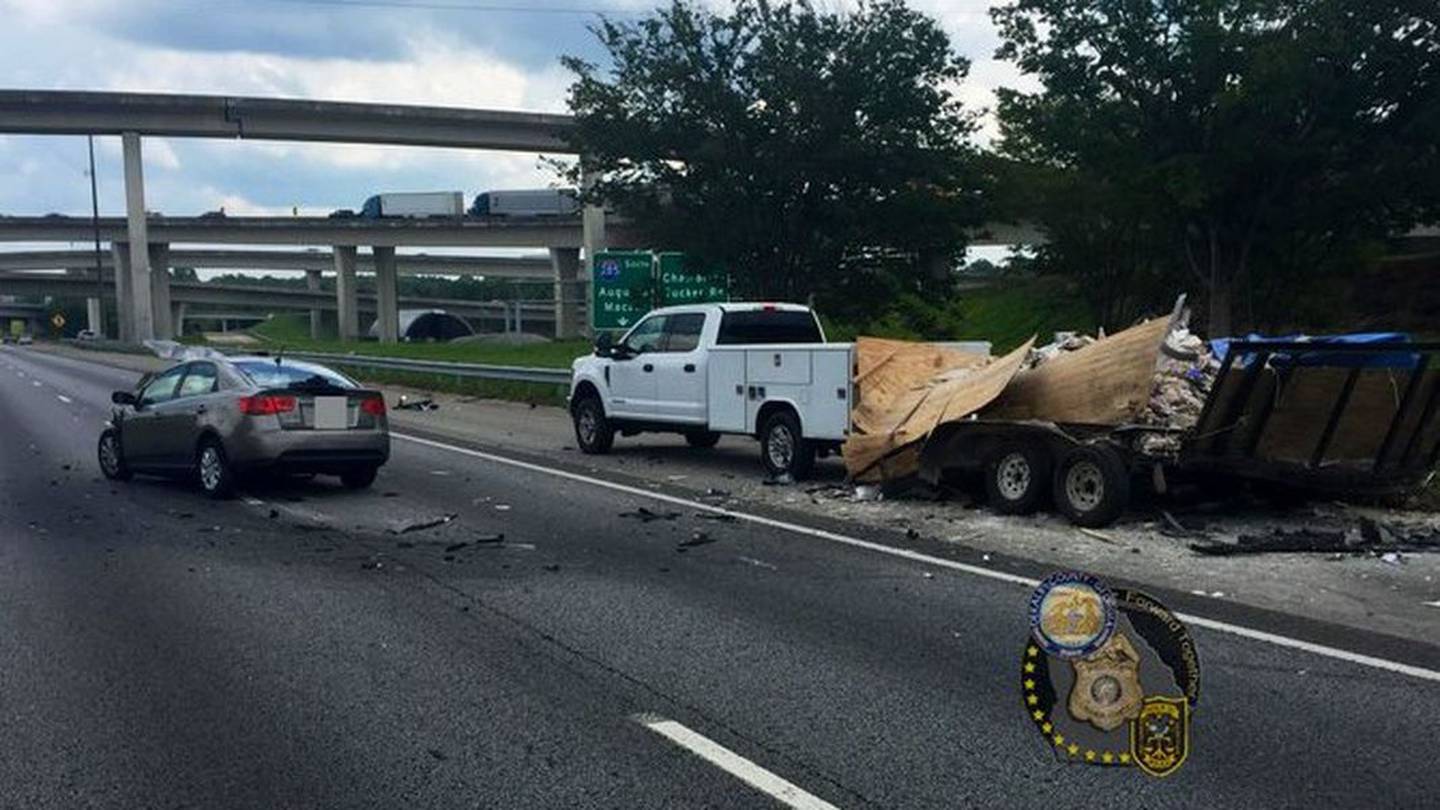 Pedestrian hit by a vehicle on I285 in multicar accident WSBTV