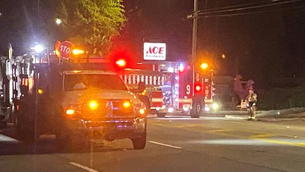 DeKalb firefighters responding to gas leak in Decatur, officials confirm