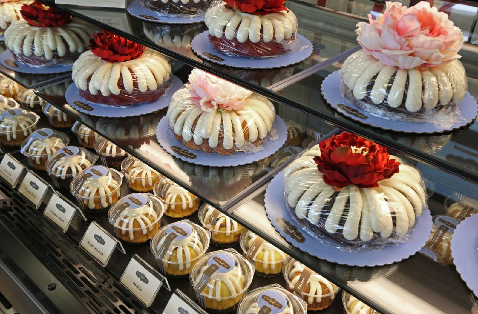 Nothing Bundt Cakes Giving Away Bundlets To First 250 Customers On Thursday For Its 25th 