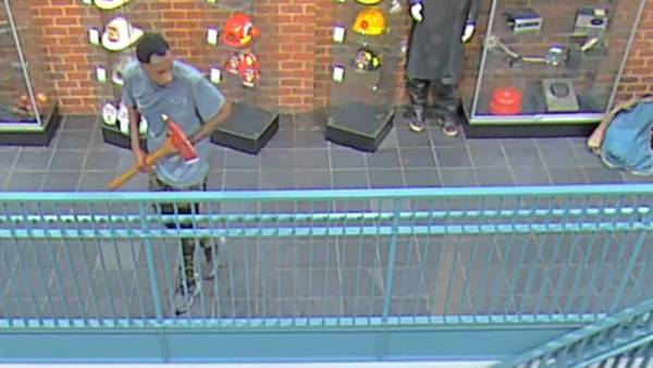 Man carrying hatchet burglarizes Marietta Fire Museum