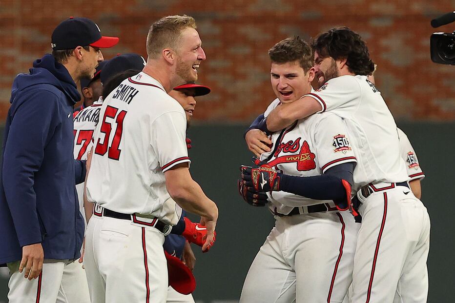 Austin Riley, Ozzie Albies hit ninth-inning home runs as Braves get jump on  Dodgers - The Boston Globe