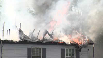 East Point apartment fire leaves 75 people homeless, firefighters say lightning may be to blame