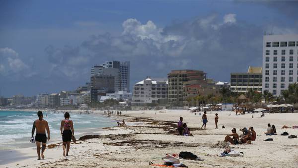 2 Canadian tourists fatally shot, 1 injured at Mexico resort