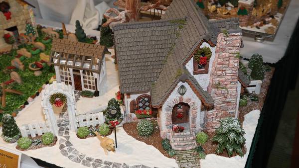 Make a gingerbread house, win part of $40,000 cash, prizes at National Gingerbread House Competition