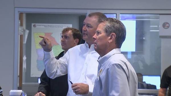 Gov. Kemp tours emergency operations center as state prepares for Ian’s arrival