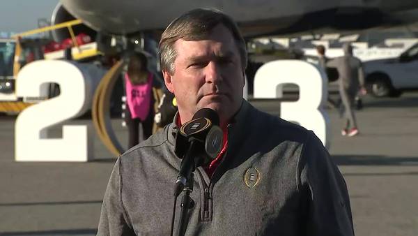 RAW VIDEO: Bulldogs coach Kirby Smart talks after arriving in LA for National Championship