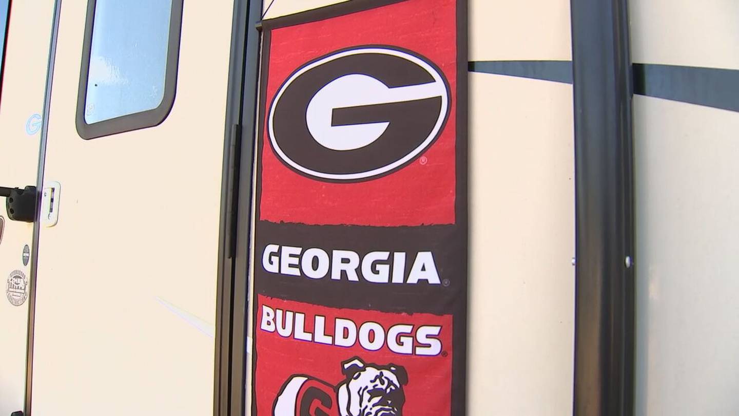 Meet Boom: UGA XI makes his Sanford Stadium debut as new mascot – WSB-TV  Channel 2 - Atlanta