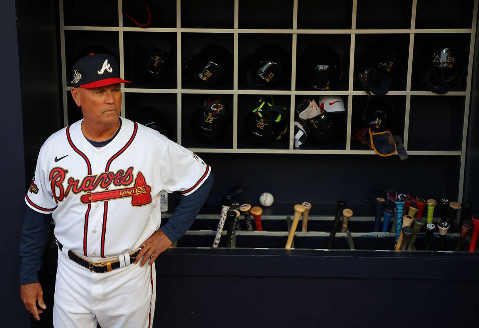 Braves sign manager Snitker to extension through 2025 season WSBTV