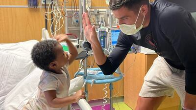 Atlanta United players surprise kids at Children’s Healthcare of Atlanta with visit