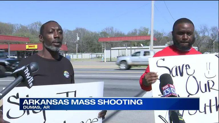 28 people wounded, one dead in a car show shooting has small ...