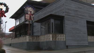 Local restaurants close as COVID-19 cases begin to rise again