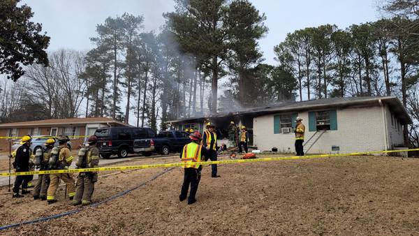 Family of 4 displaced by house fire in Norcross