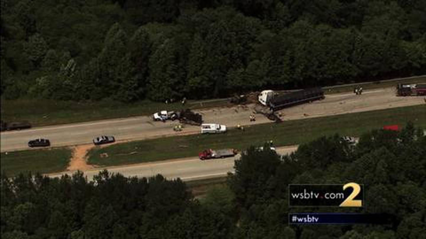 Fatal multivehicle wreck closes Hwy. 316 in Barrow County WSBTV