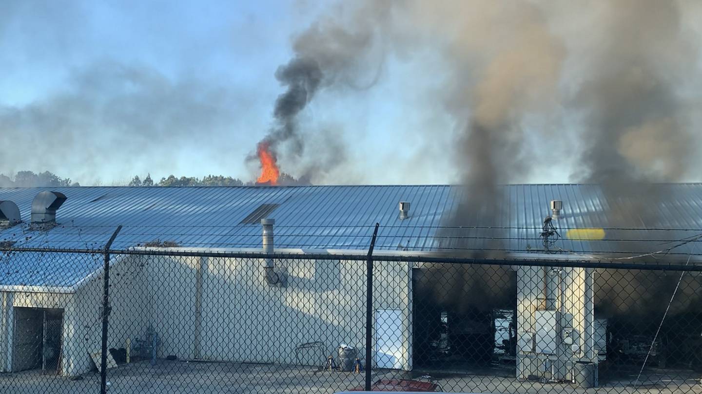 Furnace catches Cobb County auto shop on fire amid freezing temperatures – WSB-TV Channel 2