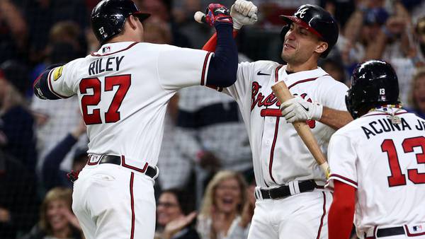 PHOTOS: Braves win Game 2 of NLDS, beating Phillies 5-4