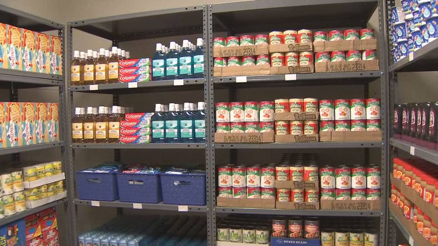 Food pantry opens inside Atlanta school to let students focus on grades, not hunger