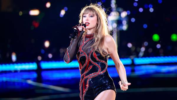 Taylor Swift makes history, places 5 albums in top 10 on Billboard 200 chart