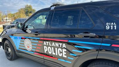 Police searching for suspect who shot a man in a northwest Atlanta park