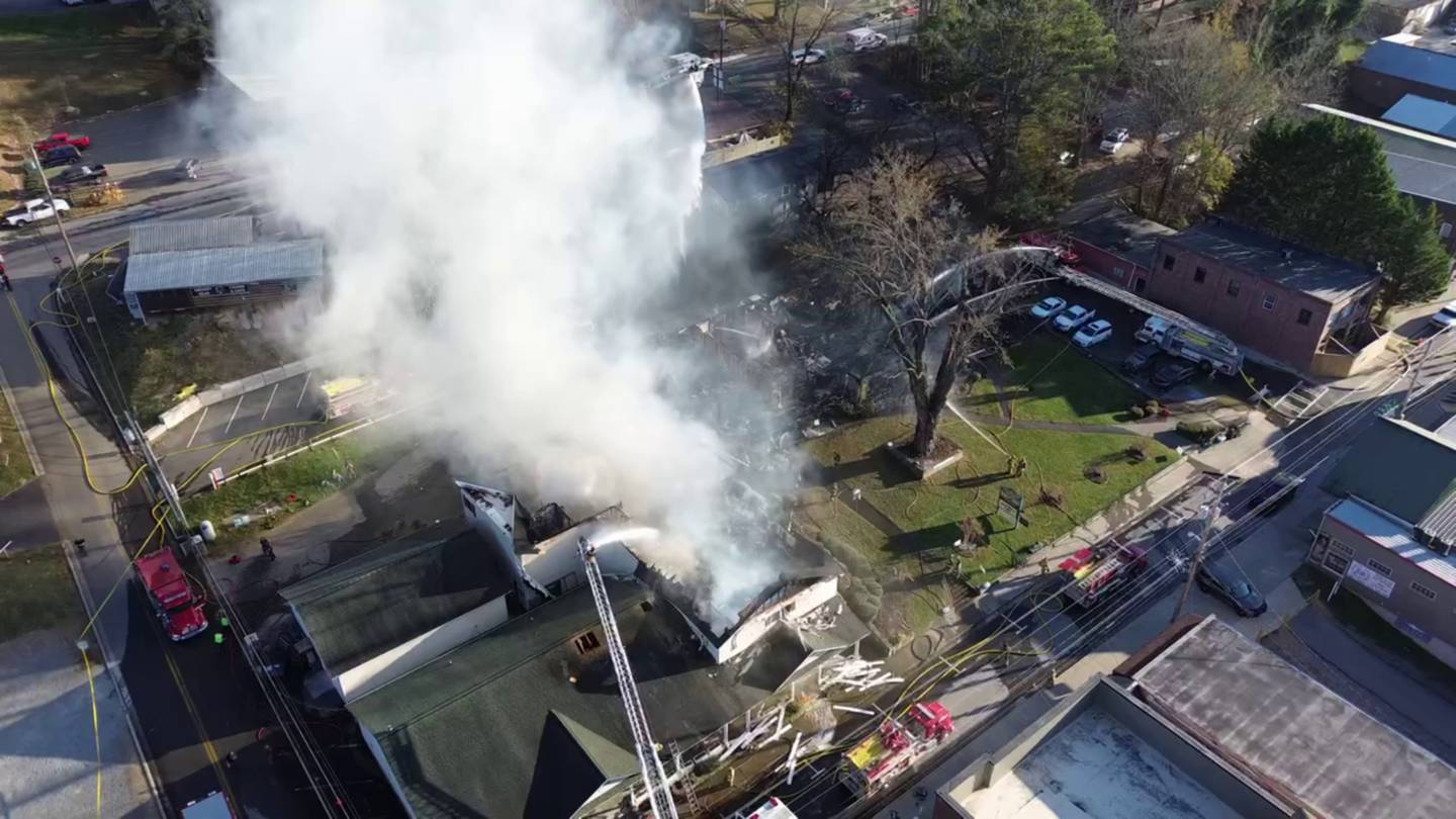 VIDEO Downtown Blue Ridge, catches fire WSBTV Channel 2