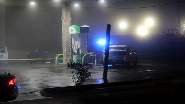 East Point Police investigate shooting and hit-and-run at gas station
